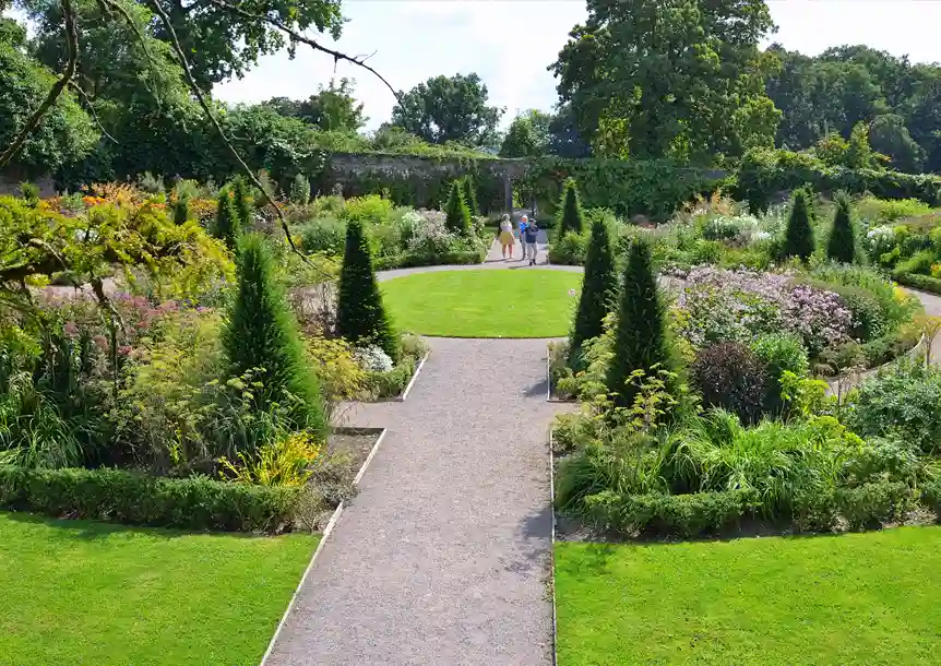 Aberglasney Gardens